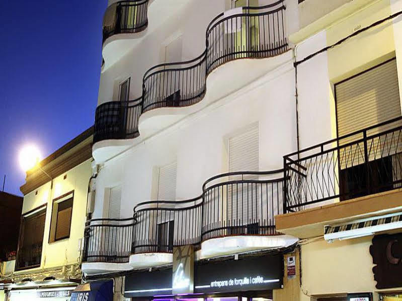 Aparthotel Iris Malgrat de Mar Exterior photo